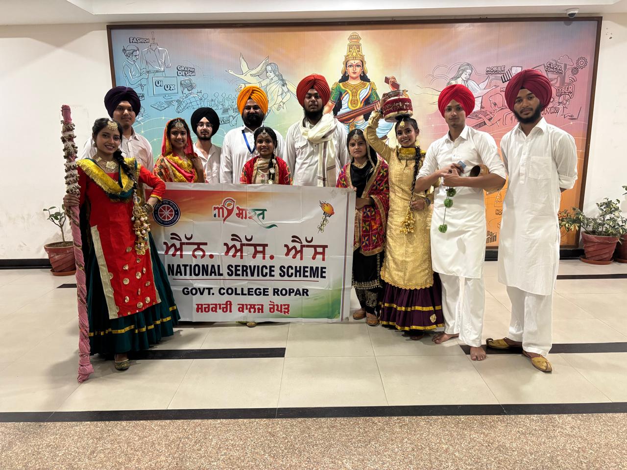 NSS volunteers Pushpa Devi and Amanpreet Singh participated in the National Integration Camp